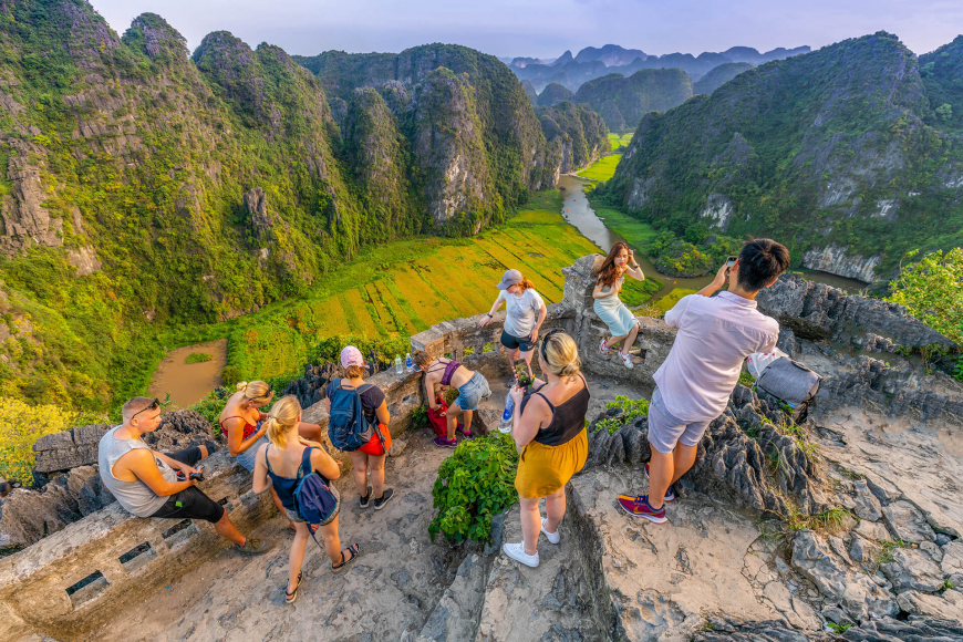 Ninh Binh foreign visitors