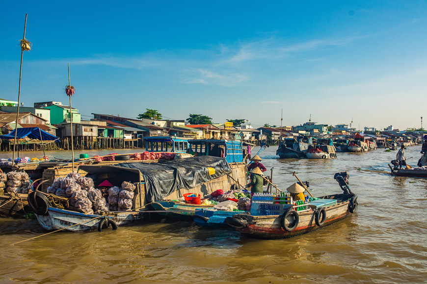 floating market in Can Tho