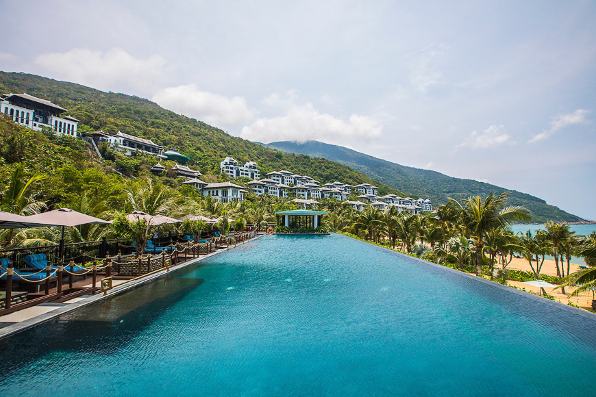 Intercontinental Da Nang swimming pool