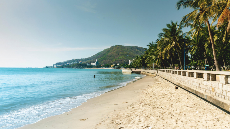 park in Front beach of Vung Tau city