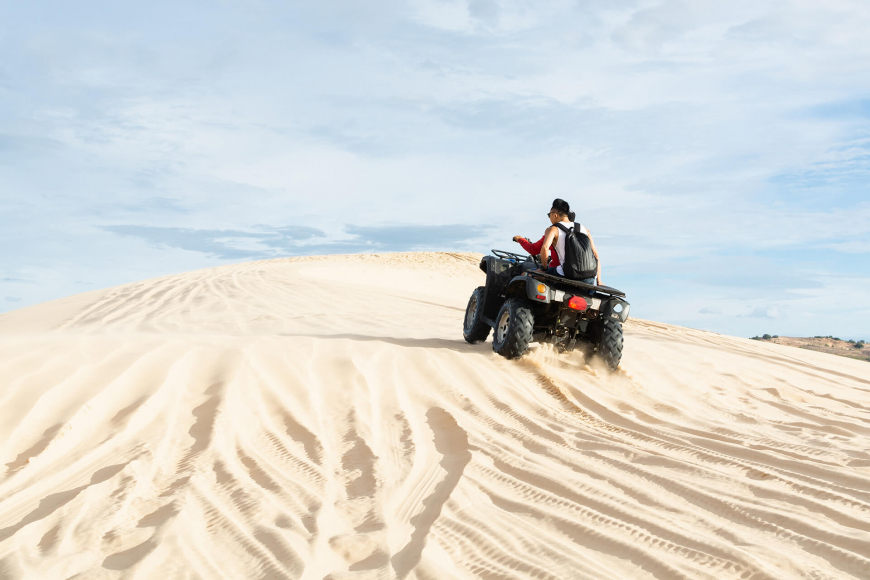 sand dunes driving