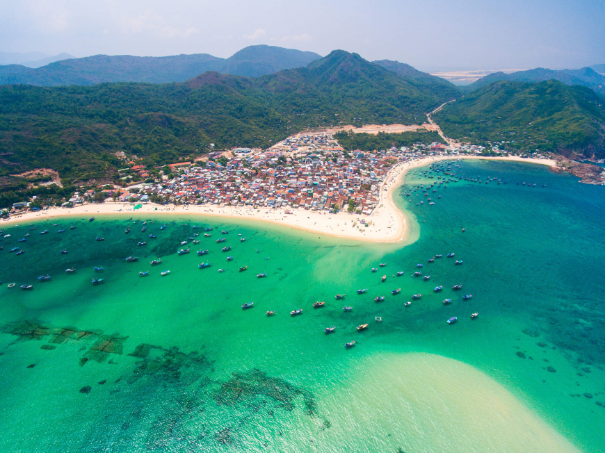 Quy Nhon Beach - Binh Dinh Tourism